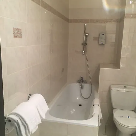 Kyriad Hotel