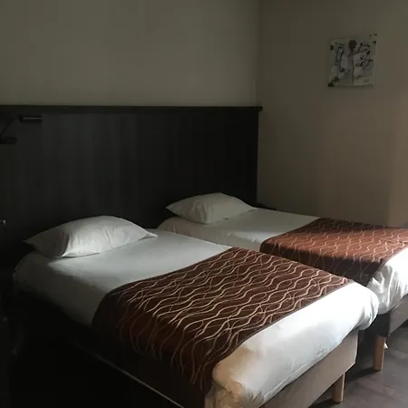 Отель Kyriad