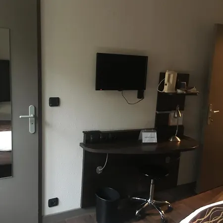 罗德兹基里亚德酒店 3*