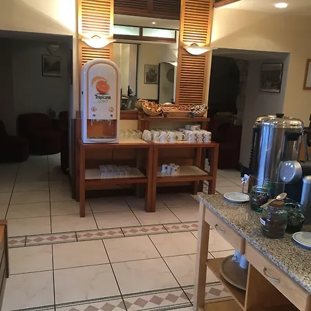 מלון Kyriad רודז