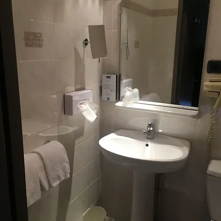 酒店 罗德兹基里亚德酒店 3*