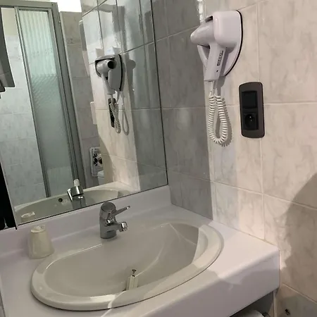 Kyriad Hotell