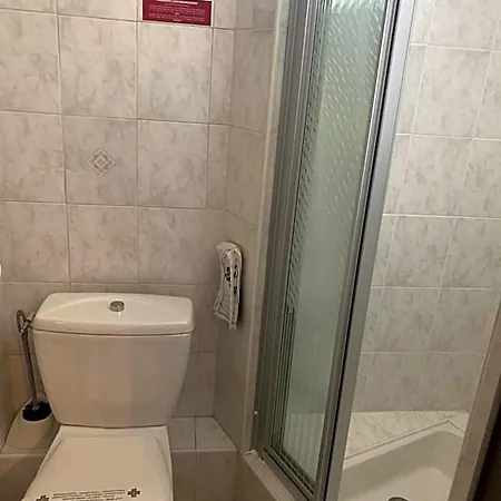 Отель Kyriad