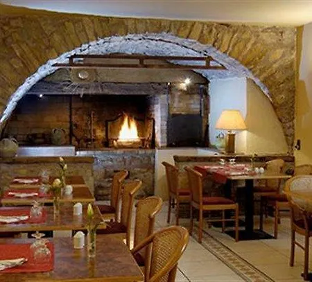 Hotel Kyriad 3*