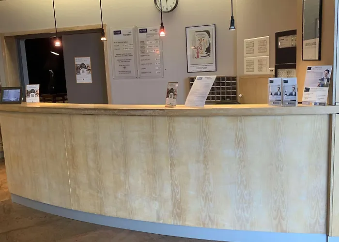 Kyriad Отель Роде