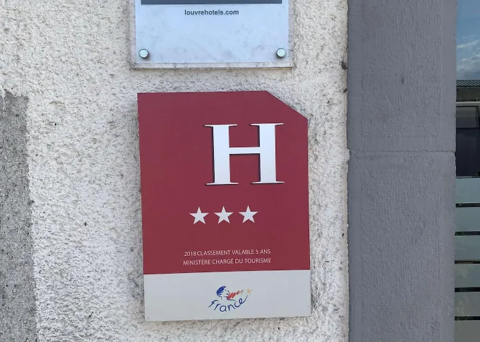 Отель Kyriad Роде